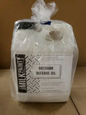 Odo-16 Real Milk Paint Outdoor Defense Oil- 16 Fl Oz Bottle