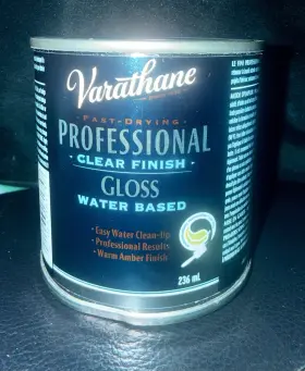 Rust-oleum 020066181758 New Varathane Polyurethane Clear Finish Gloss Water Based 8oz 236 Ml