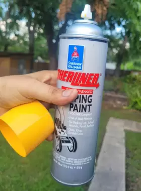 160-1004 Sherwin Williams Striping Paint Spray 18 Oz Yellow