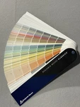 Benjamin Moore Classics Color Samples Fan Deck Paints Decorating Walls Trim Door Used. Price: $19.88.